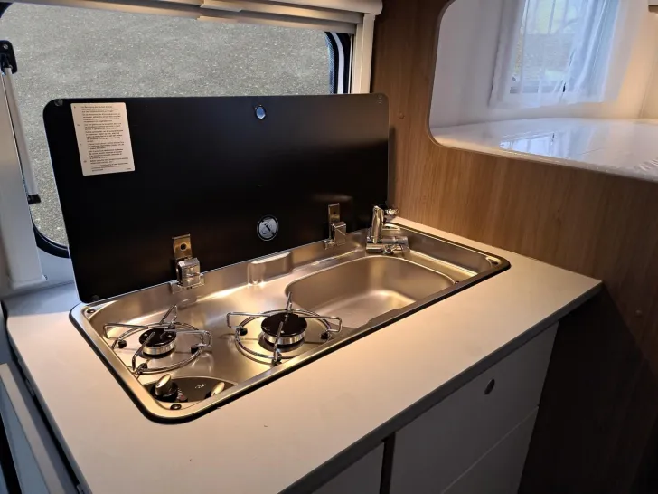 Fahrzeugbild Carado V 347 Pro+ Automatik, Solar, LTE, TV #14