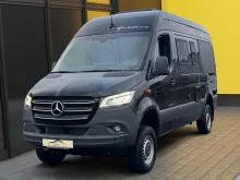 Fahrzeugbild Clever Aventuro 600 Mercedes 190 PS #1