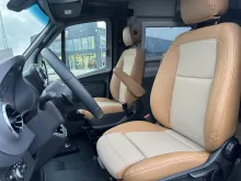 Fahrzeugbild Clever Aventuro 600 Mercedes 190 PS #10