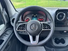 Fahrzeugbild Clever Aventuro 600 Mercedes 190 PS #12