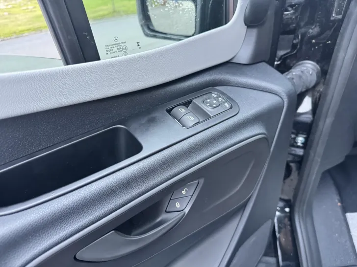 Fahrzeugbild Clever Aventuro 600 Mercedes 190 PS #15
