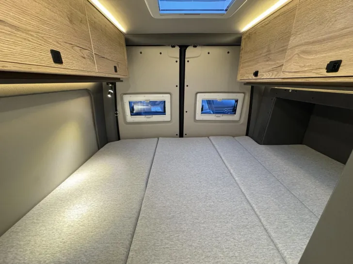 Fahrzeugbild Clever Aventuro 600 Mercedes 190 PS #27