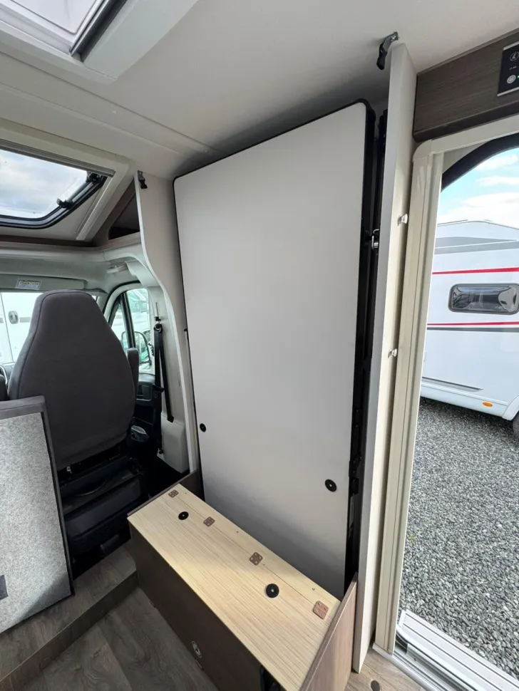 Fahrzeugbild Carado V 347 #11