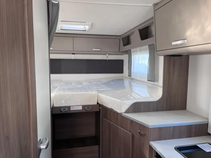 Fahrzeugbild Carado I 338 #20