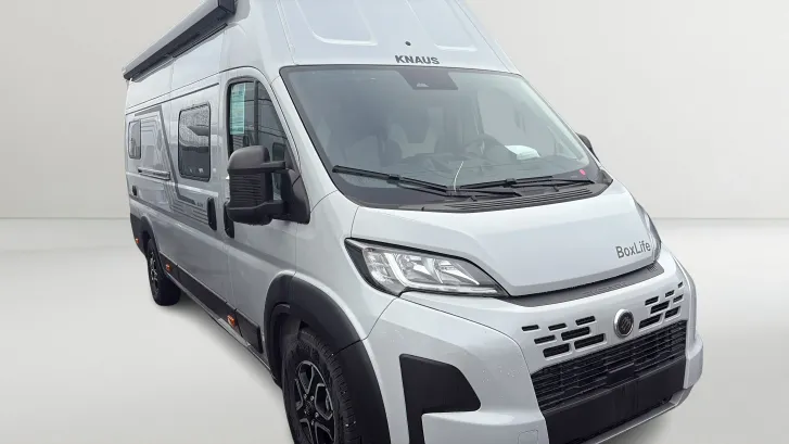 Schräg Vorne Knaus BoxLife 630 ME