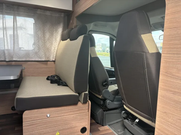 Fahrzeugbild Weinsberg CaraHome 600 DKG #6