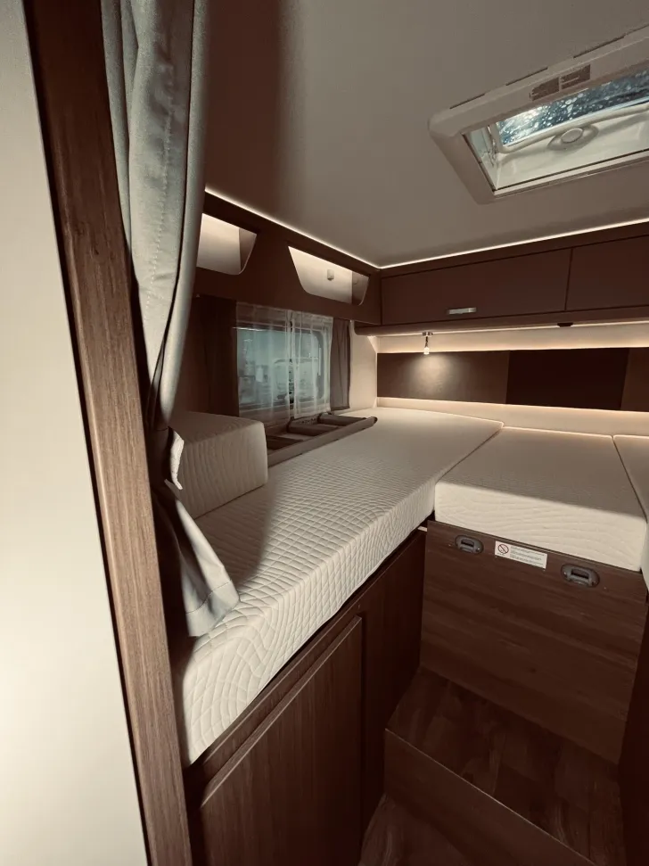 Fahrzeugbild Carado T 448 Solar, Navi, RFK; Fahrradträger #17