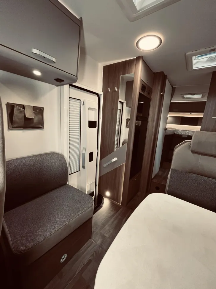 Fahrzeugbild Carado I 447 Solar, Navi mit RFK, Markise #8