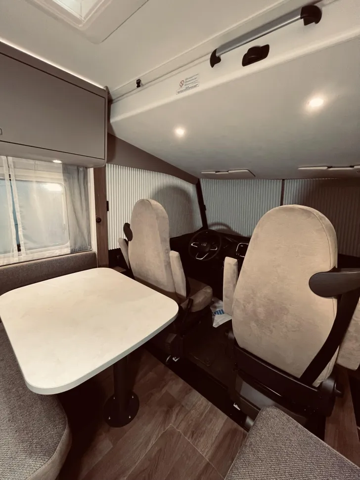 Fahrzeugbild Carado I 447 Solar, Navi mit RFK, Markise #11