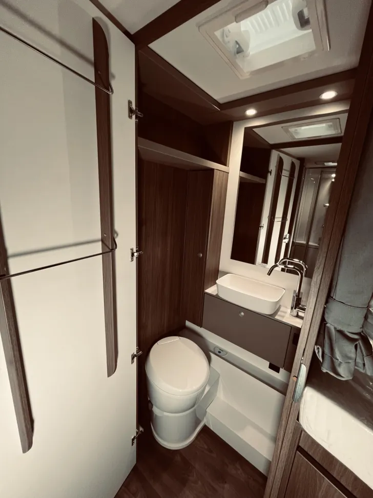 Fahrzeugbild Carado I 447 Solar, Navi mit RFK, Markise #19