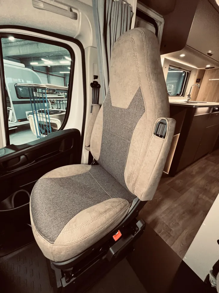Fahrzeugbild Carado pro A 464 Solar, Sat Cytrac, Navi,TV #7