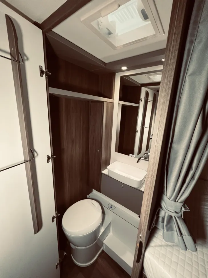 Fahrzeugbild Carado T 447 Navi, Solar, 10.286 EUR Vorteil! #21