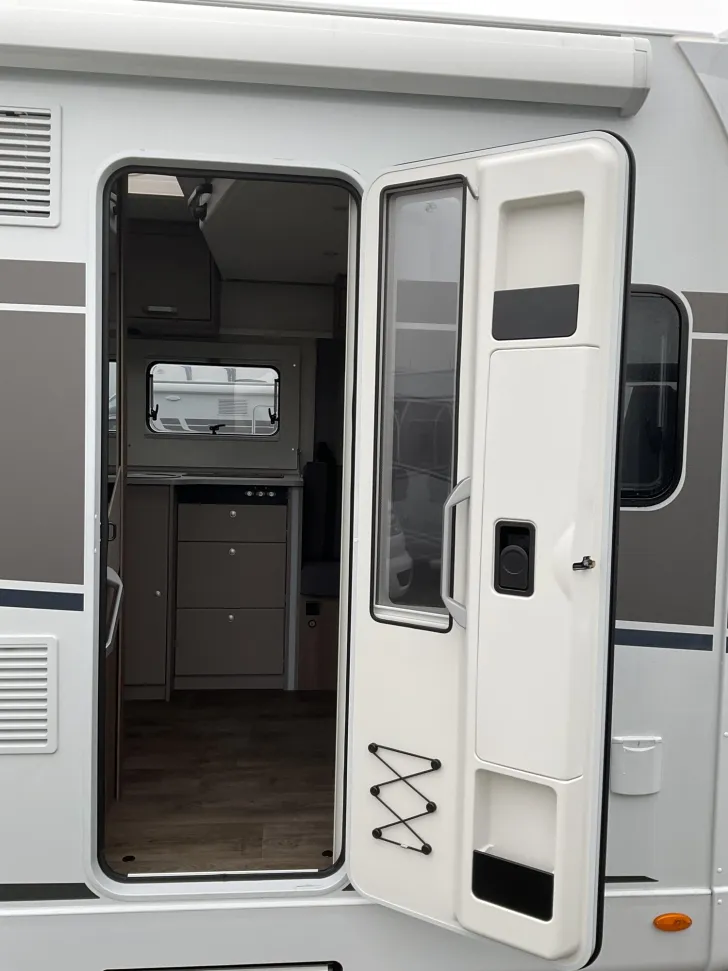 Fahrzeugbild Carado T 457 Face-to-Face, Automatik, Caramatic #10