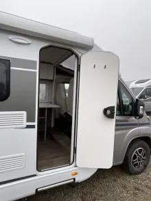Fahrzeugbild Carado V 337 4.735 Vorteil! #9