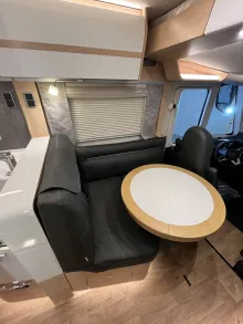 Fahrzeugbild Hymer B-Klasse ML I 890 *Hydr.Hubstützen*Solar*Autark* #8