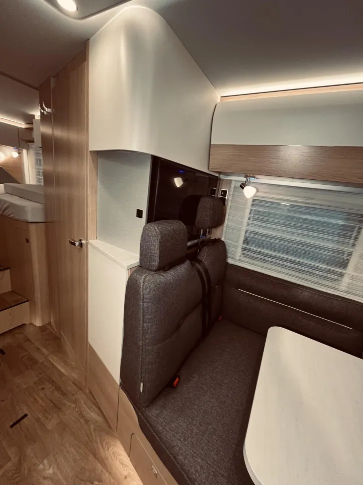 Fahrzeugbild Hymer B-Klasse MC T 580 Dachklima, Solar, TV, Sat #13