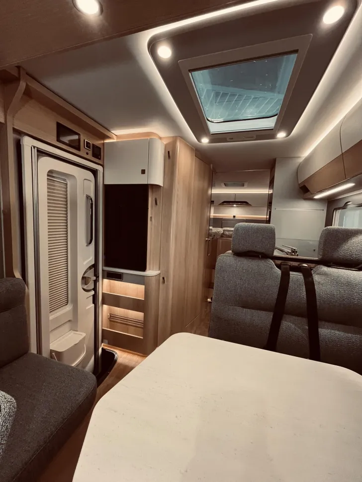 Fahrzeugbild Hymer B-Klasse MC I WhiteLine 600 Klima, Solar, Autark #8