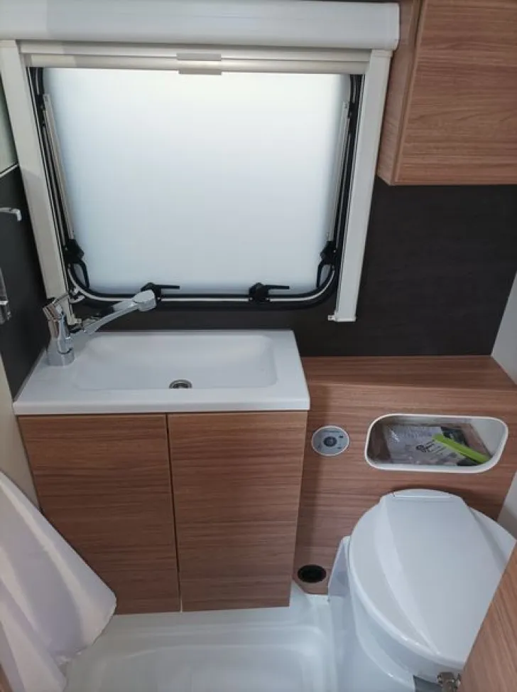 Fahrzeugbild Weinsberg CaraOne 420 QD #15