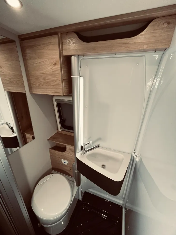 Fahrzeugbild Dethleffs Globetrail 600 DS Fiat 15.930 EUR Vorteil! #16
