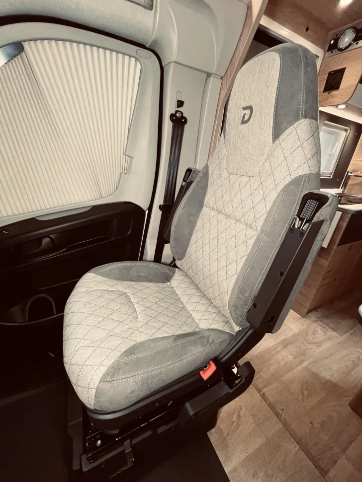 Fahrzeugbild Dethleffs Globebus Camp Active T 4 Diselheizung, Automatik #7
