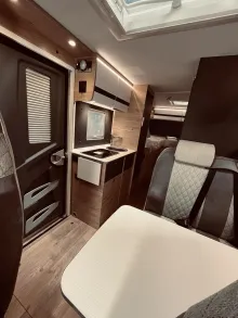 Fahrzeugbild Dethleffs Globebus Camp Active T 4 Diselheizung, Automatik #8
