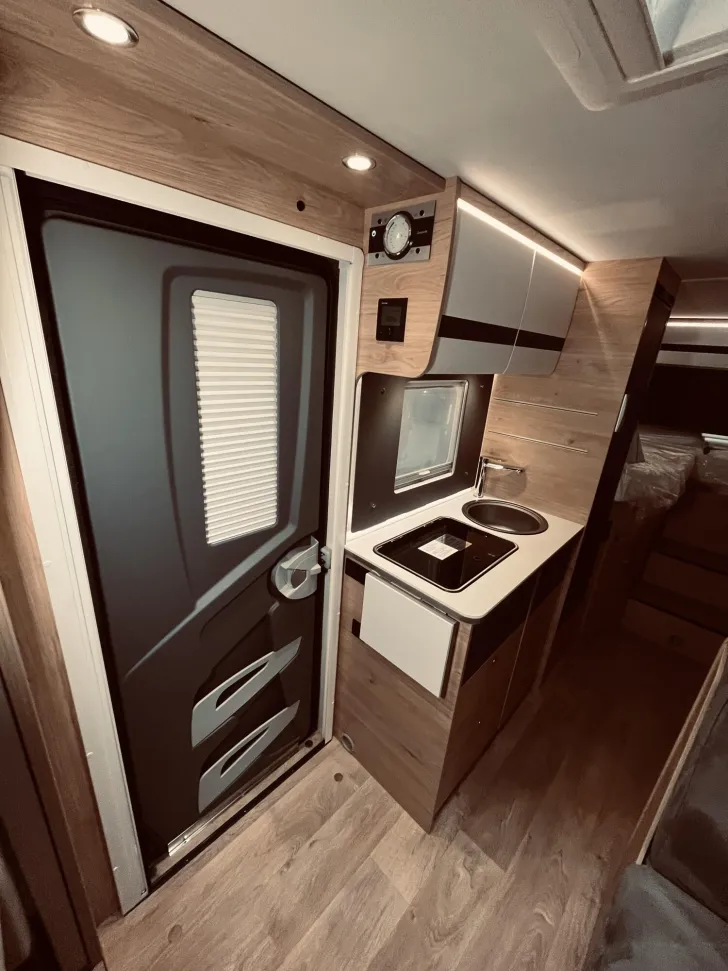 Fahrzeugbild Dethleffs Globebus Camp Active T 4 Diselheizung, Automatik #11