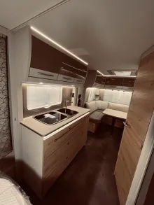 Fahrzeugbild Dethleffs Nomad 530 DR Mover, 7.400 Vorteil! #10