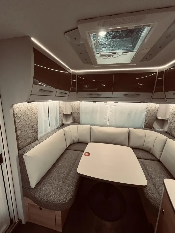 Fahrzeugbild Dethleffs Nomad 530 DR Mover, 7.400 Vorteil! #13