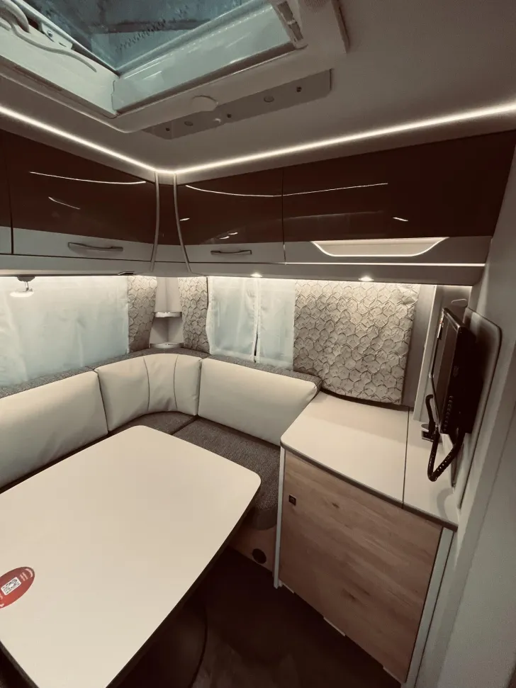 Fahrzeugbild Dethleffs Nomad 530 DR Mover, 7.400 Vorteil! #15