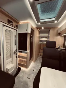 Fahrzeugbild Hymer B-Klasse MC I BlackLine 680 Tageszulassung! #9