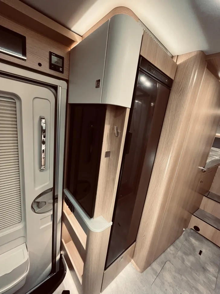 Fahrzeugbild Hymer B-Klasse MC I BlackLine 680 Tageszulassung! #17