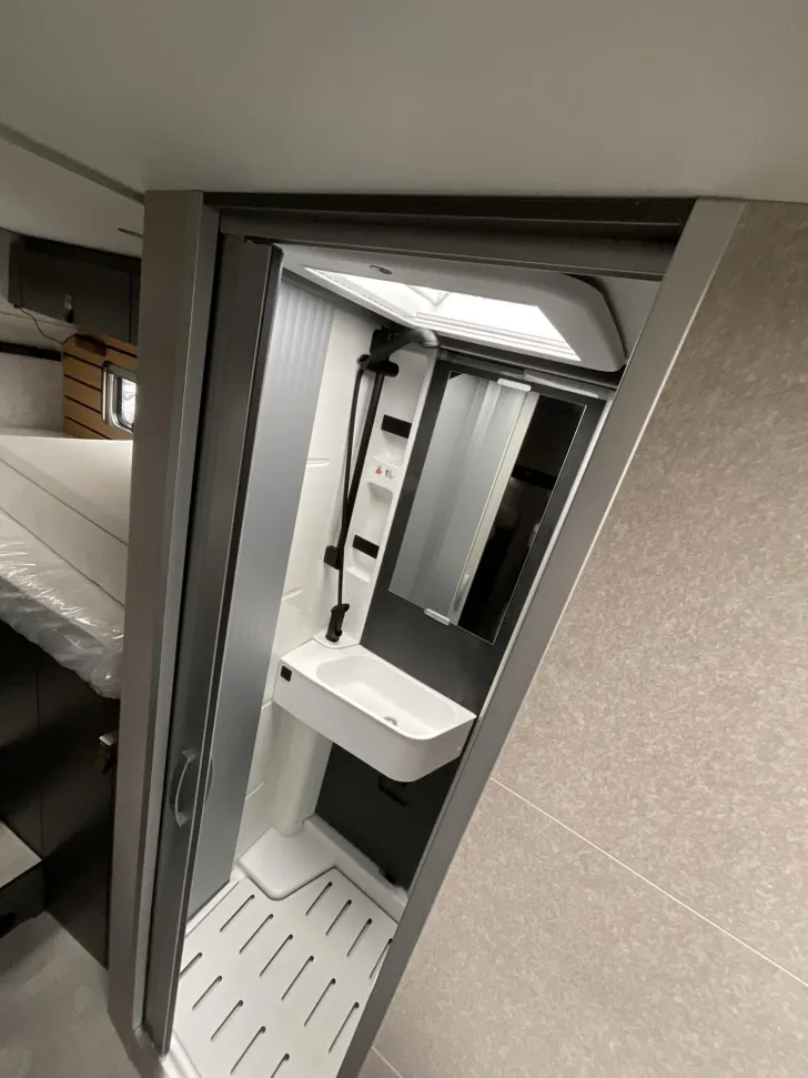 Fahrzeugbild Hymer ML-T CrossOver 570 Dachklima, Router, TV, Winter #12