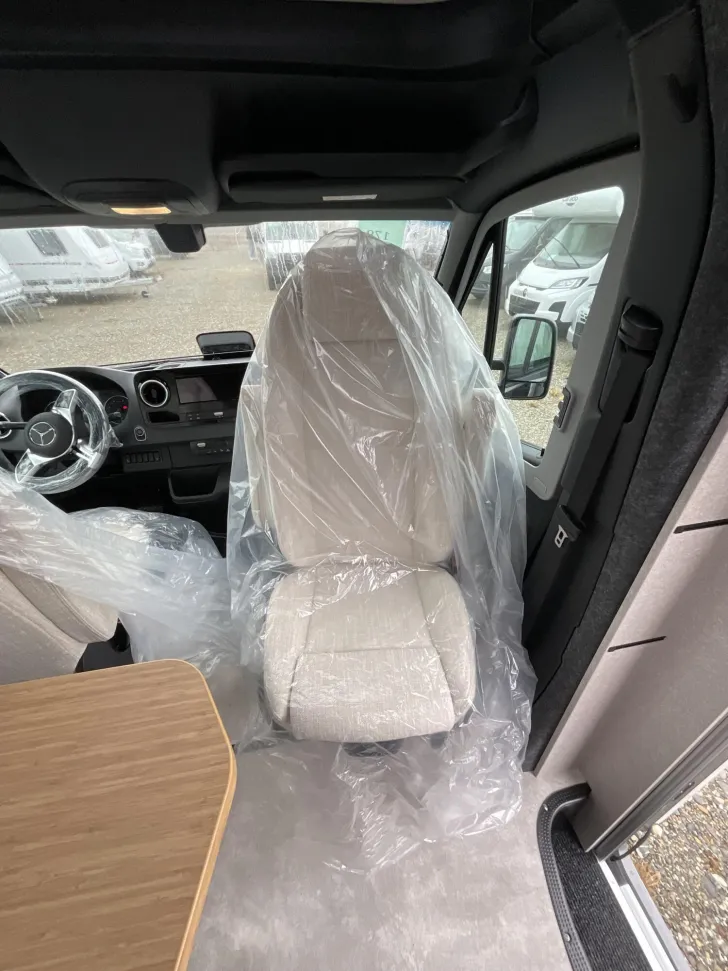 Fahrzeugbild Hymer ML-T 580 XXL Bett #17