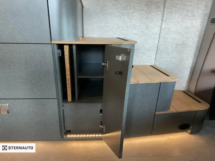 Fahrzeugbild Hymer Venture S / Wechselrichter 1300W / Solar 345W #12