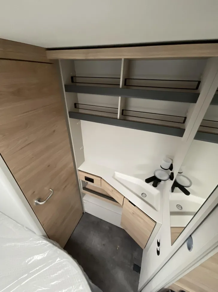 Fahrzeugbild Dethleffs Camper 560 FMK 5.500 EUR Vorteil,Mover,Stockbett #12