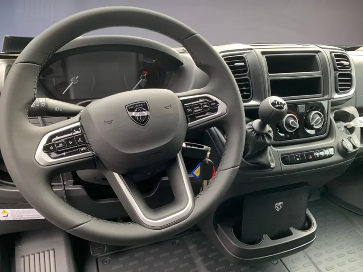 Fahrzeugbild Crosscamp EXPDN T 7.4 E Peugeot #8