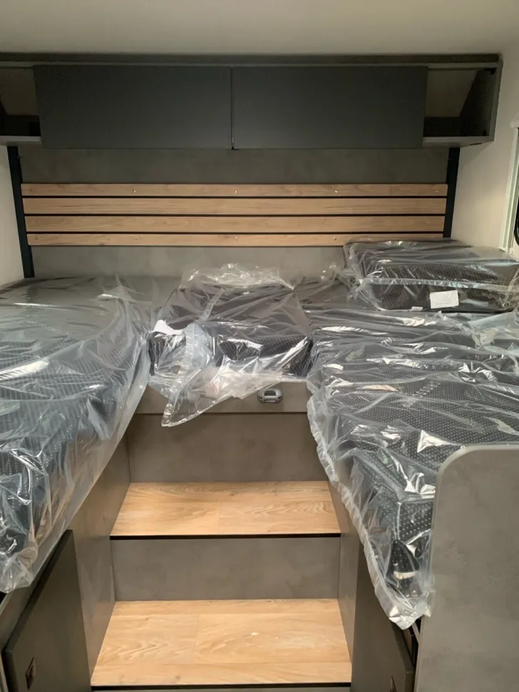 Fahrzeugbild Crosscamp EXPDN T 7.4 E Peugeot #17