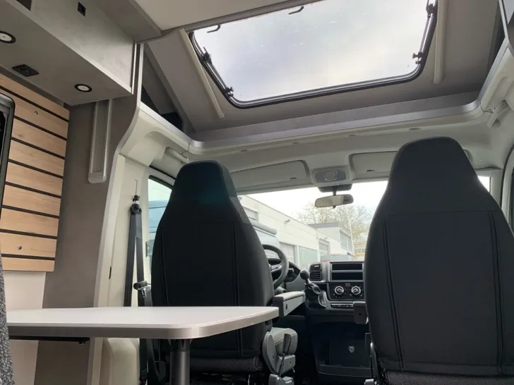 Fahrzeugbild Crosscamp EXPDN T 7.4 E Peugeot #22