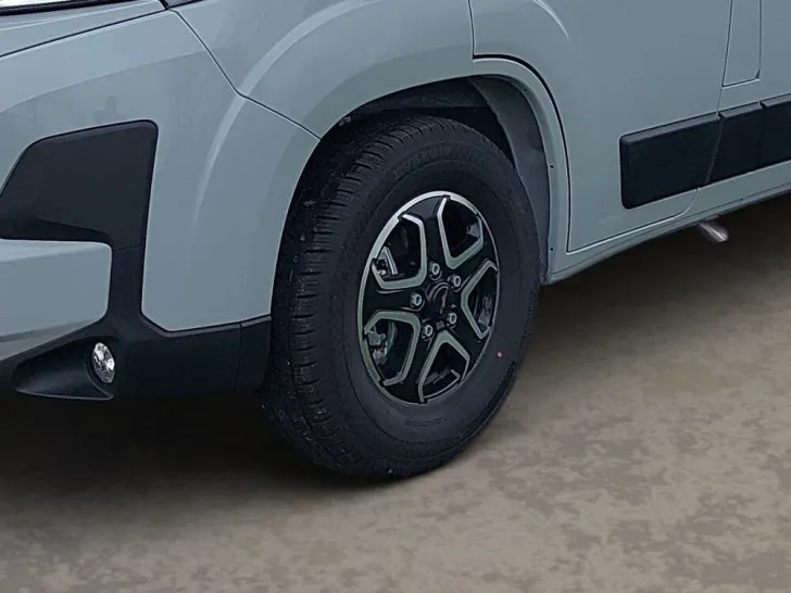 Fahrzeugbild Malibu Compact 600 LE #6