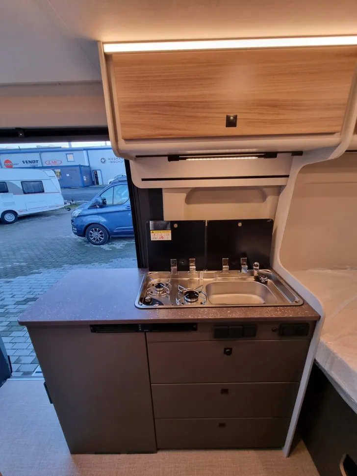 Fahrzeugbild Bürstner B66 C 600 #11