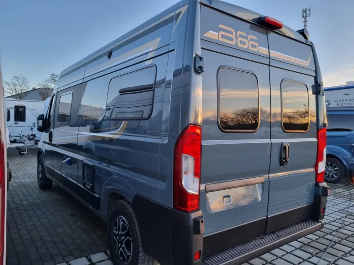 Fahrzeugbild Bürstner B66 C 600 #24