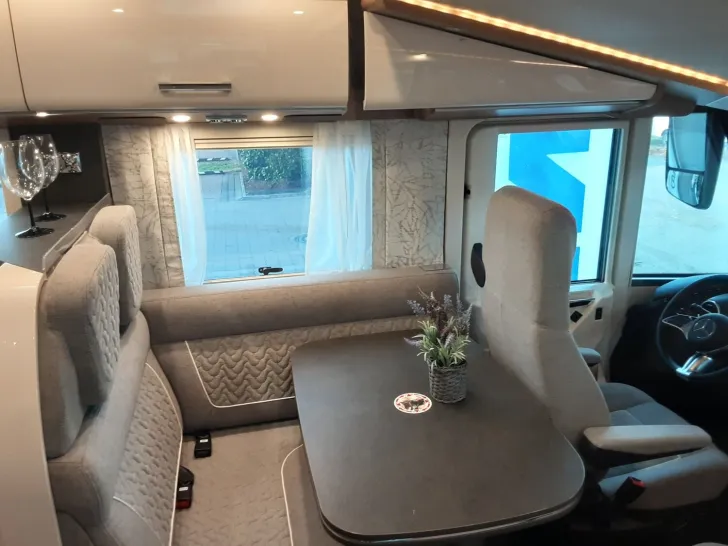 Fahrzeugbild Carthago C2-tourer I 148 RB QB L comfort UPE: 163.265,- E #6