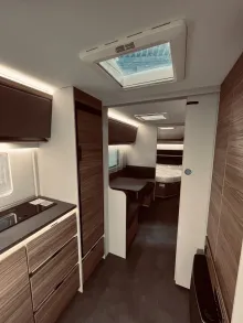 Fahrzeugbild Dethleffs Nomad 730 FKR 7 Schlafplätze, Mover #12