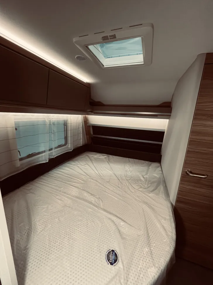 Fahrzeugbild Dethleffs Nomad 730 FKR 7 Schlafplätze, Mover #16