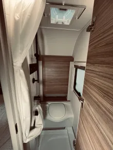 Fahrzeugbild Dethleffs Nomad 730 FKR 7 Schlafplätze, Mover #19