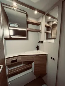 Fahrzeugbild Dethleffs Nomad 730 FKR 7 Schlafplätze, Mover #21