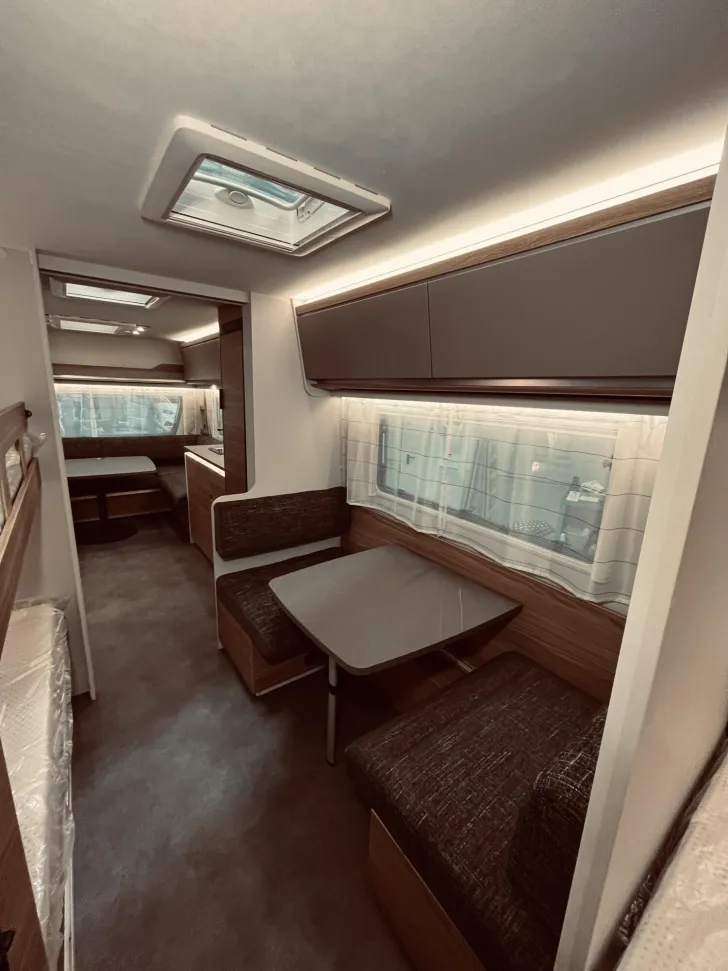 Fahrzeugbild Dethleffs Nomad 730 FKR 7 Schlafplätze, Mover #23