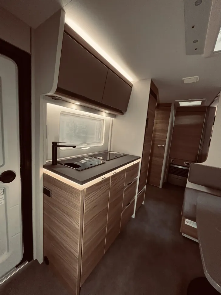 Fahrzeugbild Dethleffs Nomad 540 QMK 6.400 EUR Vorteil! #11