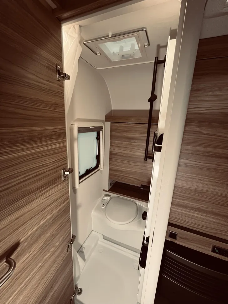 Fahrzeugbild Dethleffs Nomad 540 QMK 6.400 EUR Vorteil! #22