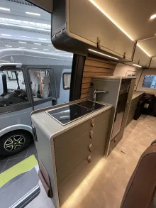 Fahrzeugbild Hymer Grand Canyon S Mercedes 700 #7